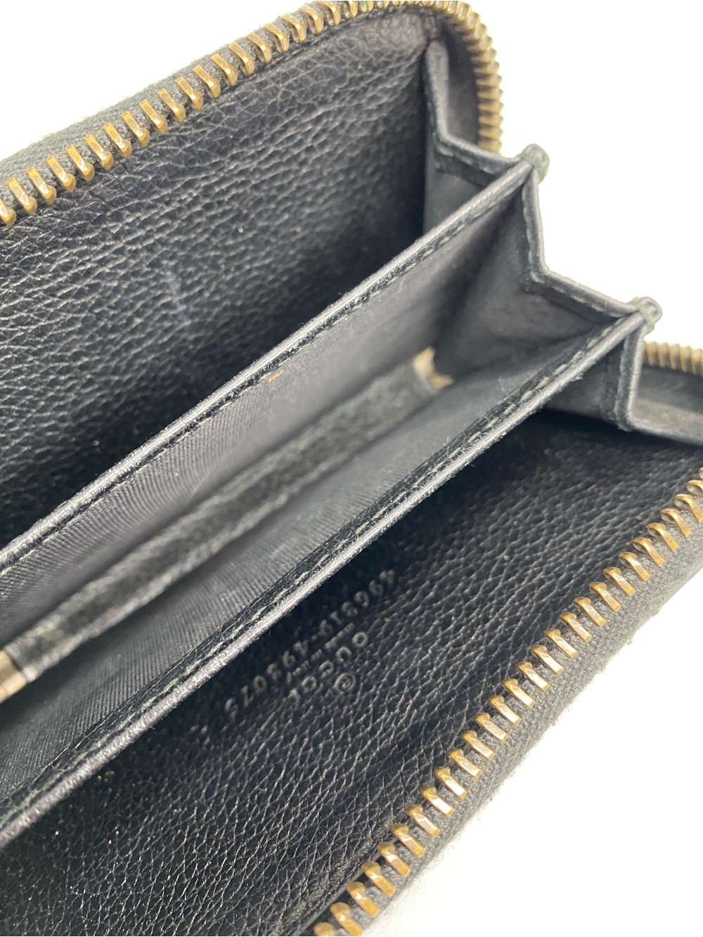 Gucci Black Leather Logo Zip Purse - Picture 7 of 10